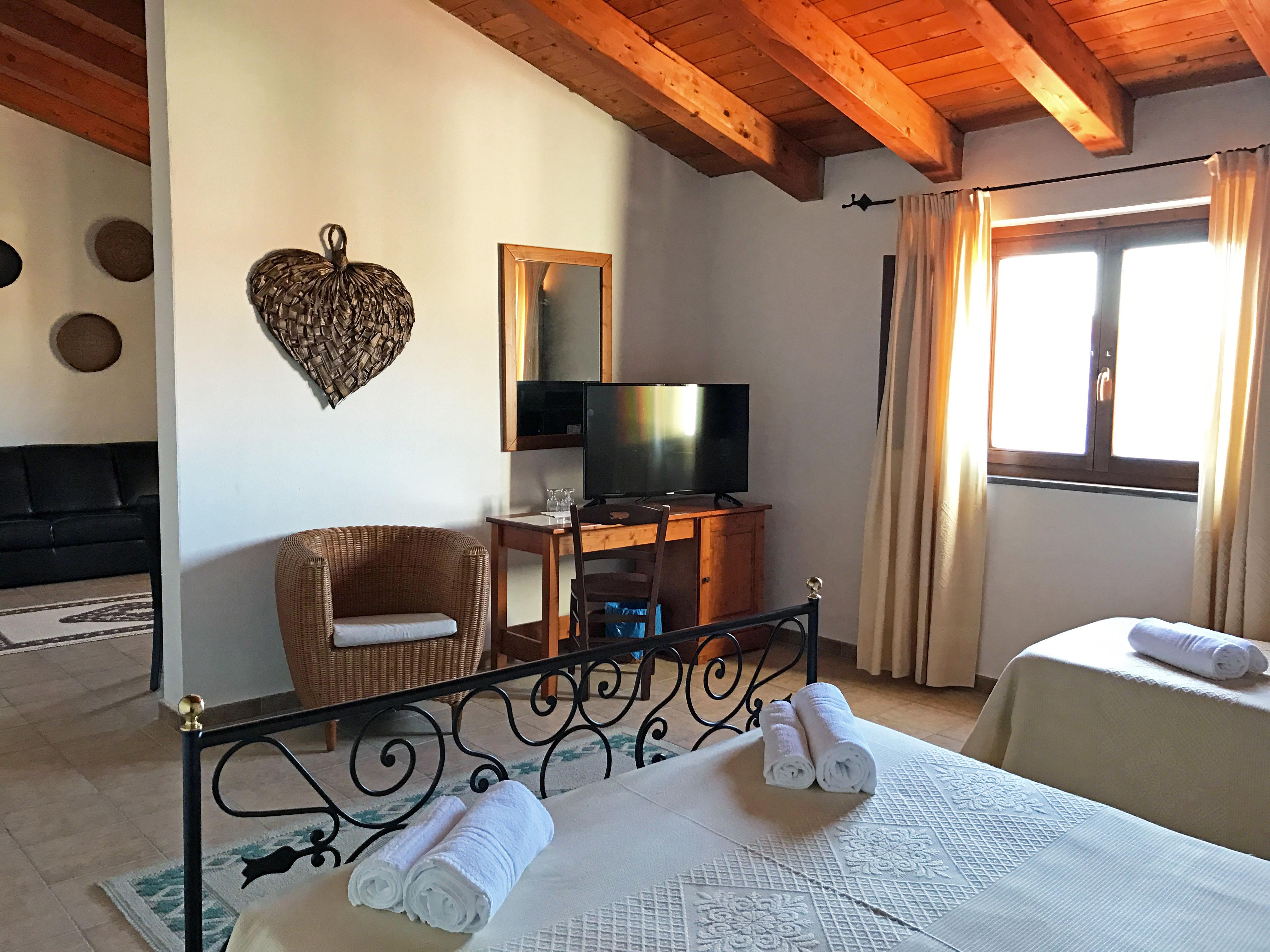 Hotel Su Baione Abbasanta Екстер'єр фото
