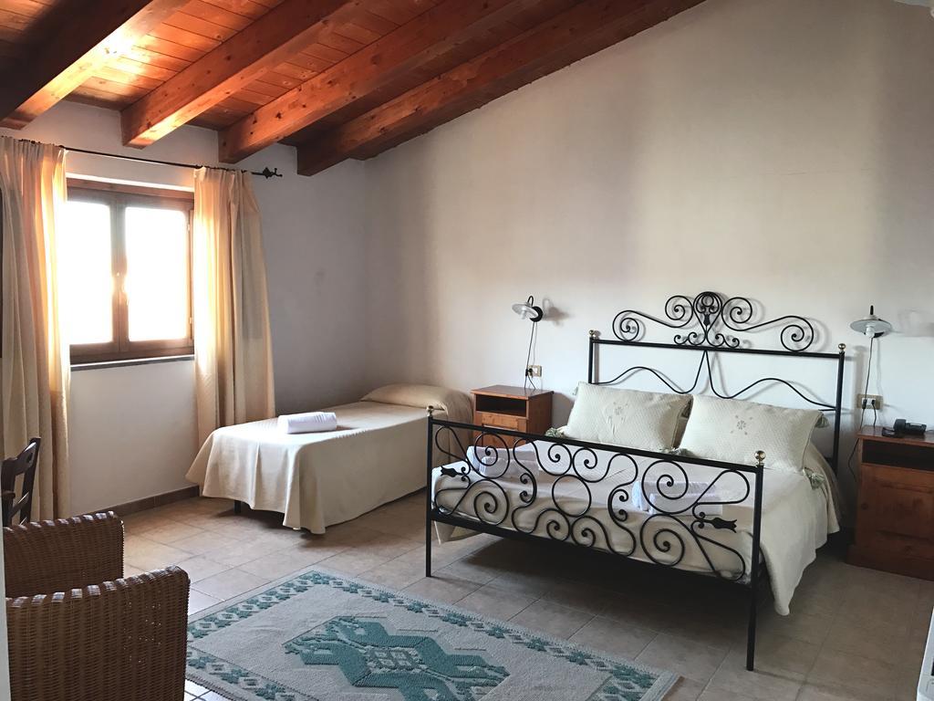 Hotel Su Baione Abbasanta Екстер'єр фото