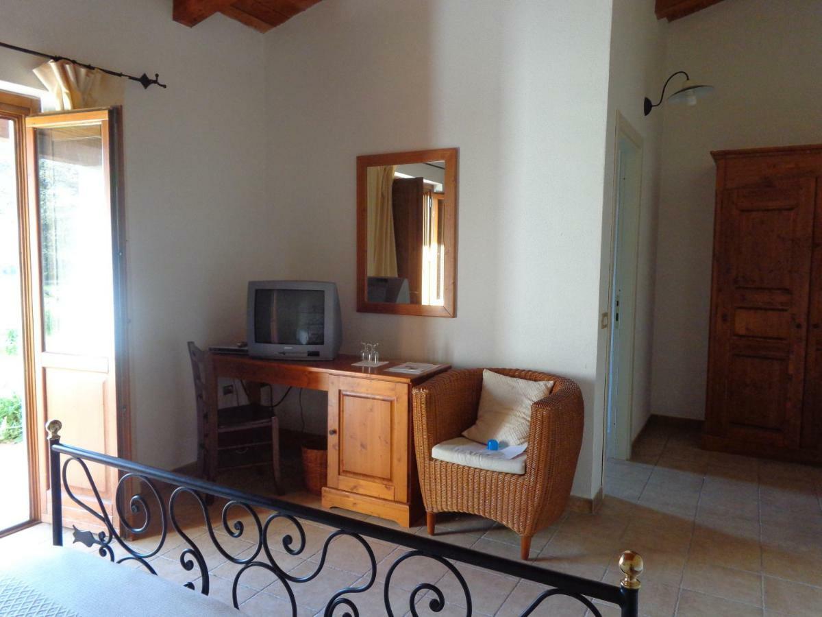 Hotel Su Baione Abbasanta Екстер'єр фото