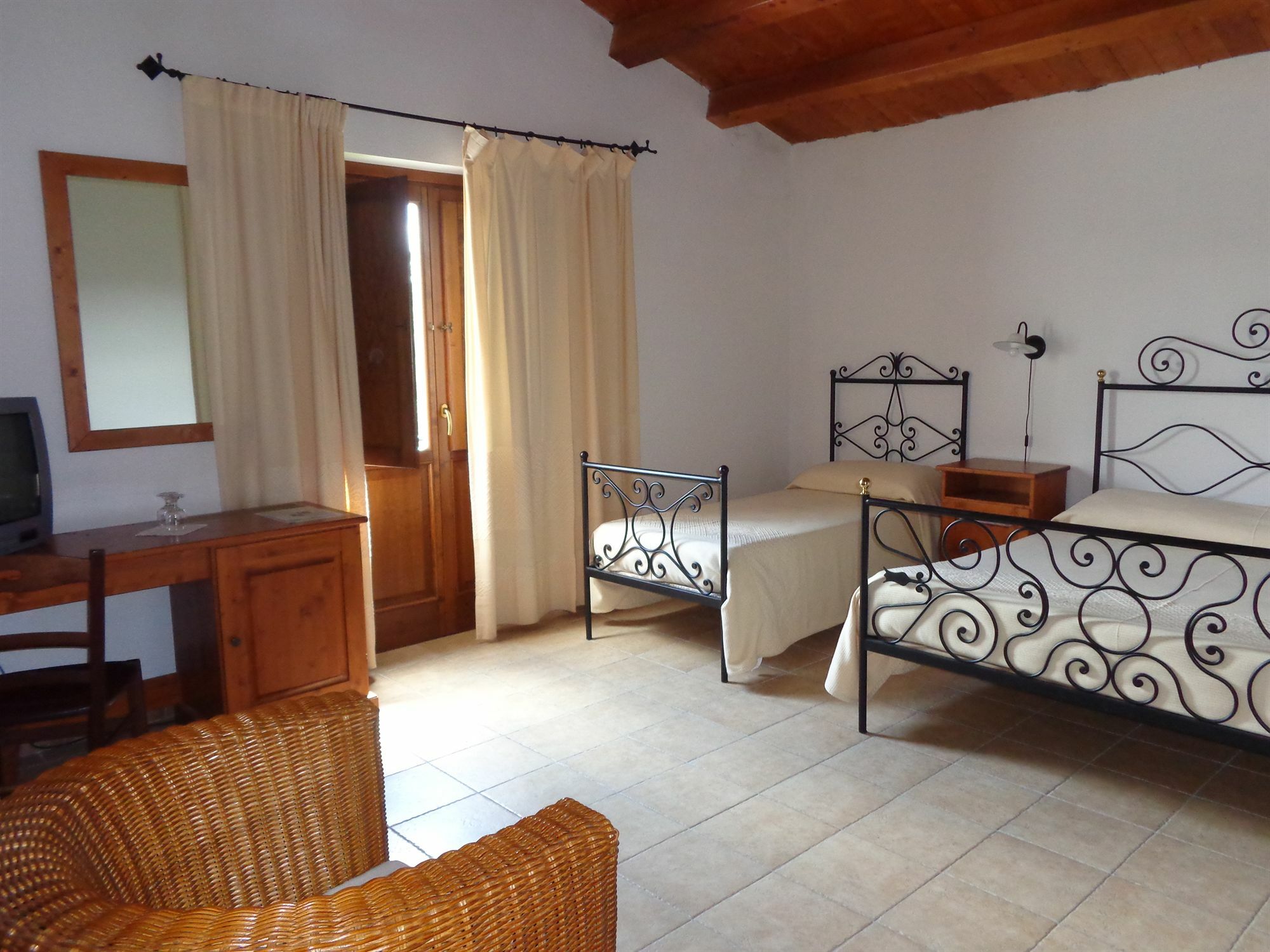Hotel Su Baione Abbasanta Екстер'єр фото